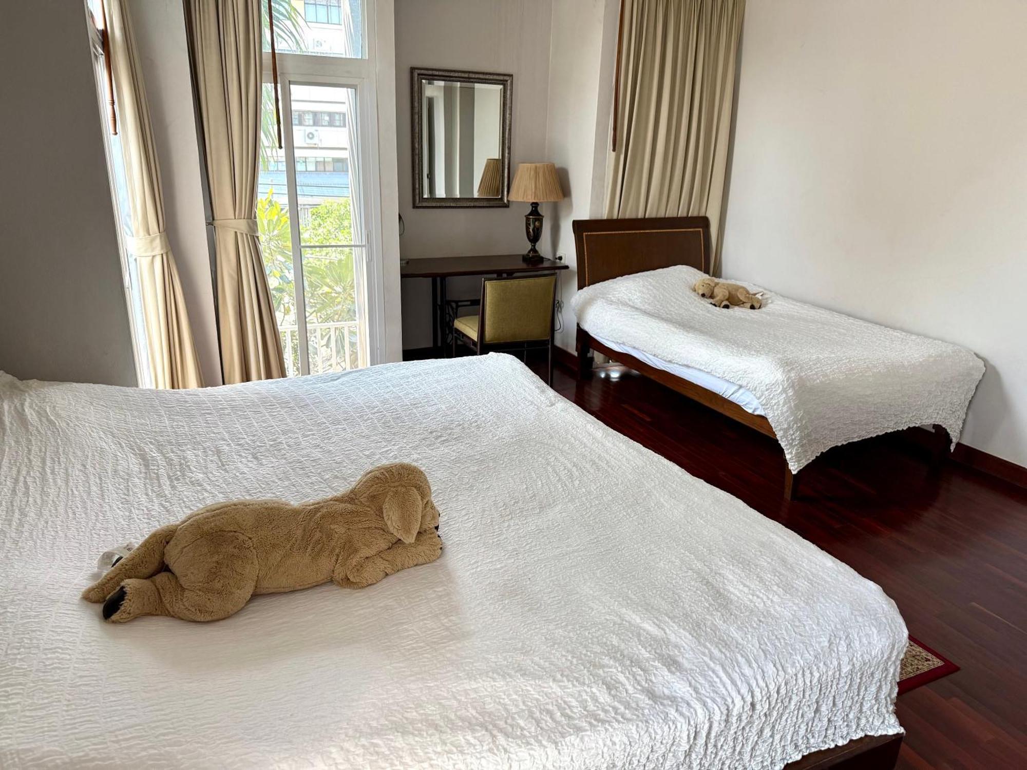 Samsen Suites Spacious 2Br Contemporary Thai Style Bangkok Exterior photo